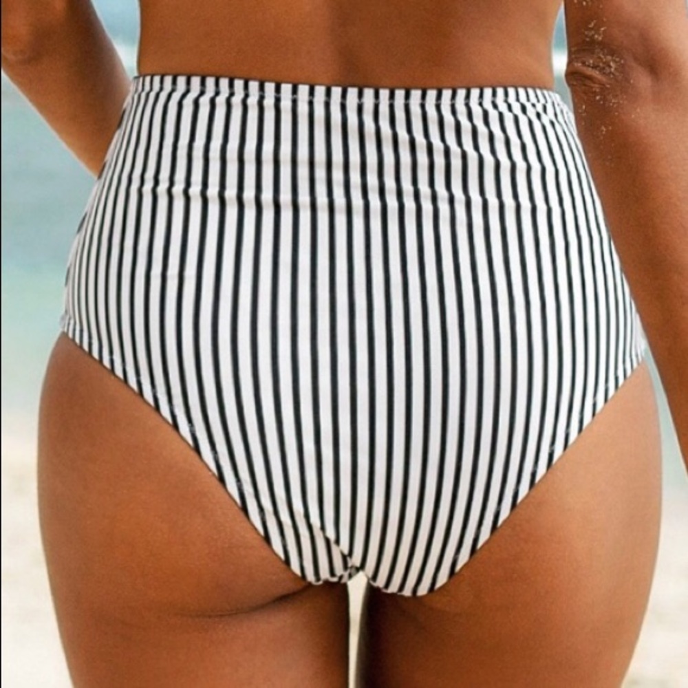 NWT Striped High Waisted Bikini Bottom Size Med